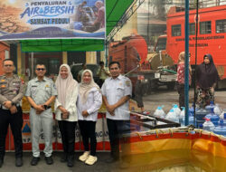 Samsat Pontianak Salurkan Bantuan Air Bersih untuk Warga Bangka Belitung Laut